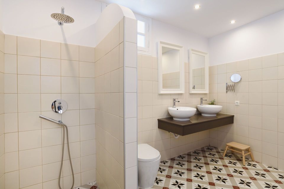 Thea Villas & Suite